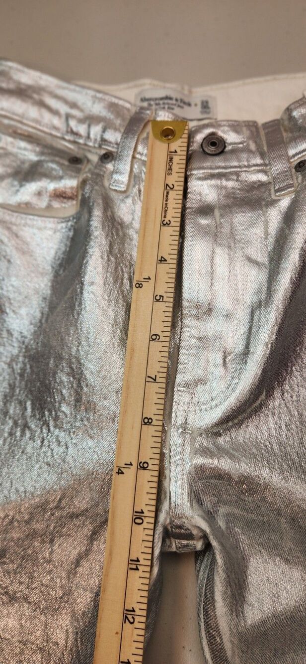 Abercrombie & Fitch 90s Relaxed High Rise Jeans Womens 24 00R Silver Metallic - Picture 6 of 14